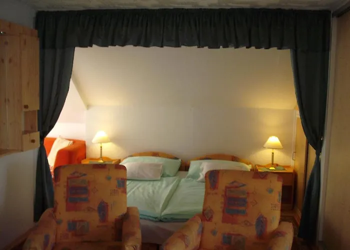 Hevizi Haz * ヘーヴィーズ